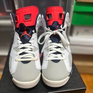 Air Jordan 6 Retro